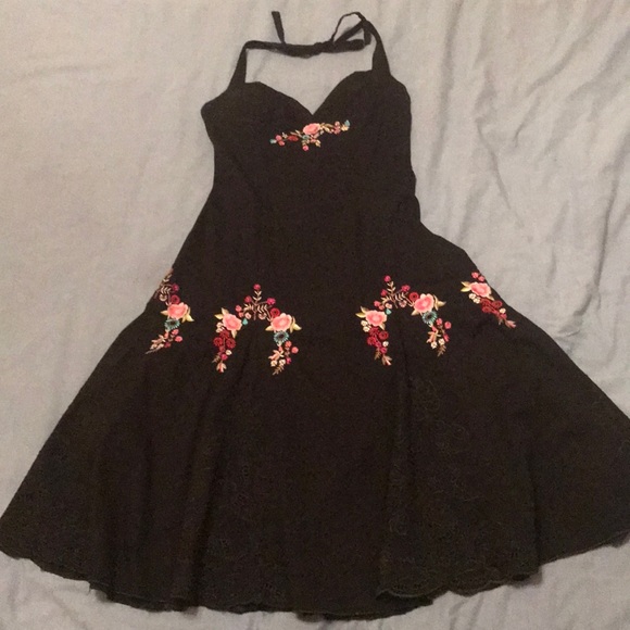 Betsey Johnson Dresses & Skirts - Betsey Johnson Embroidered Halter Dress